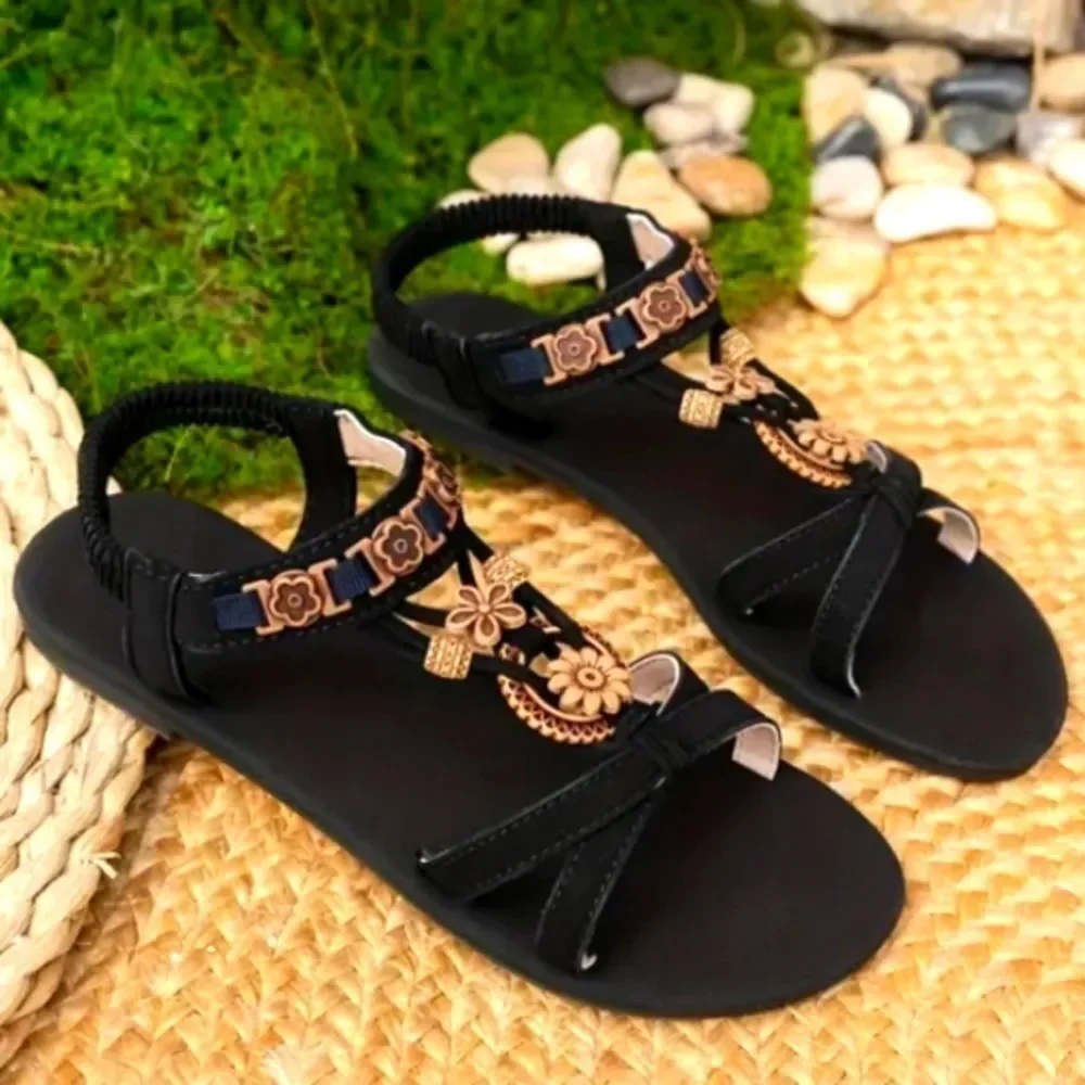 Elegant Black and Gold Women's Sandals Sz 8 - Picture 5 of 6